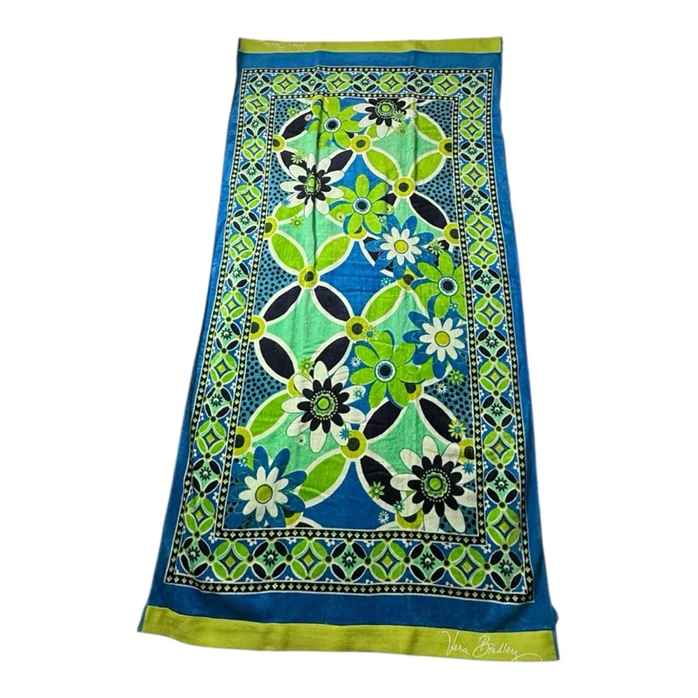 NWT Vera Bradley Daisy Daisy Beach Towel Retired Pattern LAST ONE!